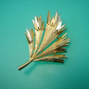 Stylized Monet Leaf Feather Brooch / Pin Vintage